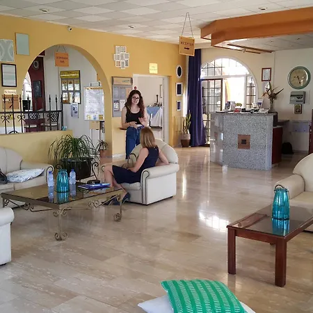 Cosmelenia Aparthotel 3*