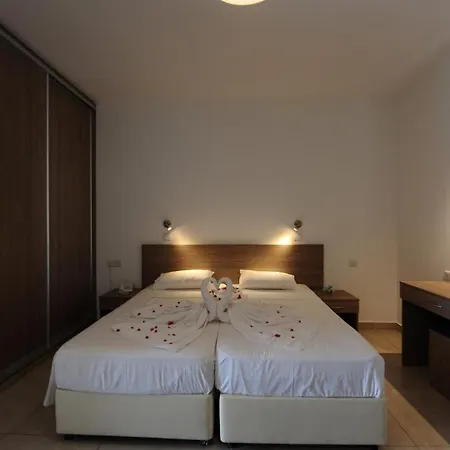 Cosmelenia Lejlighedshotel Ayia Napa